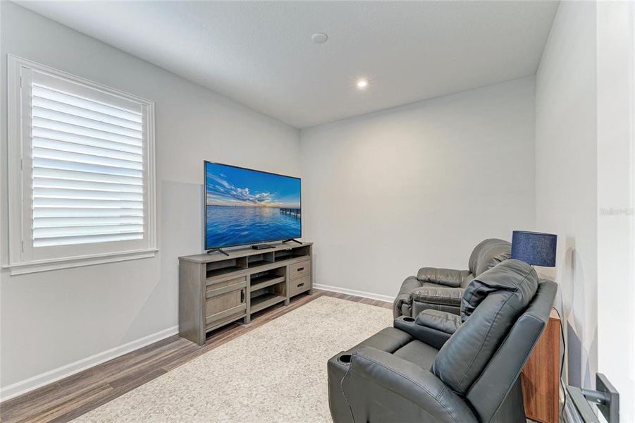 Furnished interior view inside a new home in , Venice (Image 31).