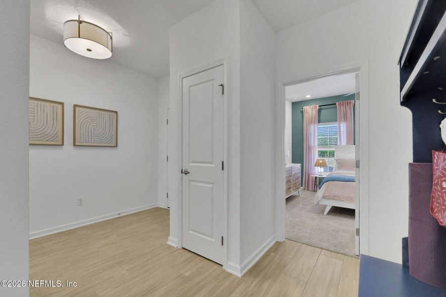 Spacious, unfurnished interior of a new home in Seminole Trace, Palm Coast (Image 24).