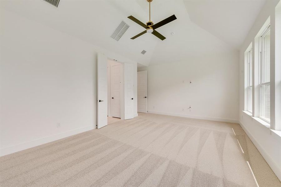 Spacious, unfurnished interior of a new home in Estates at Rockhill, Frisco (Image 28).
