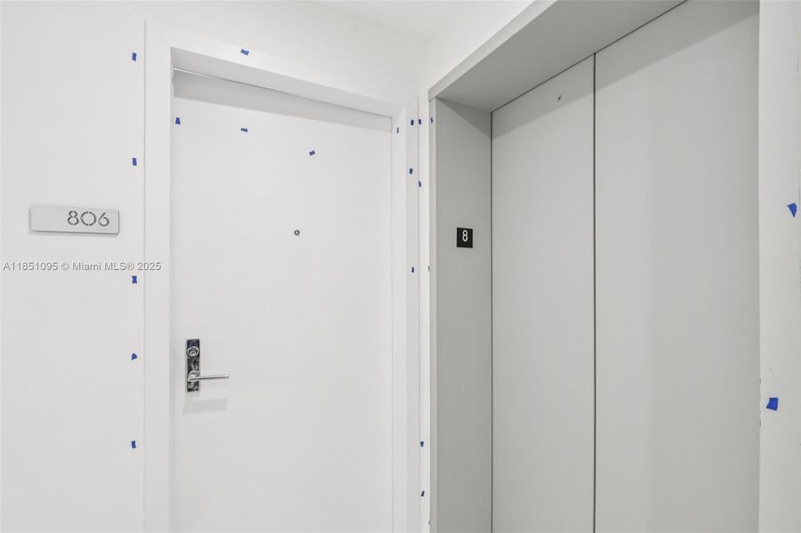 Spacious, unfurnished interior of a new home in Aria Reserve, Miami (Image 21).