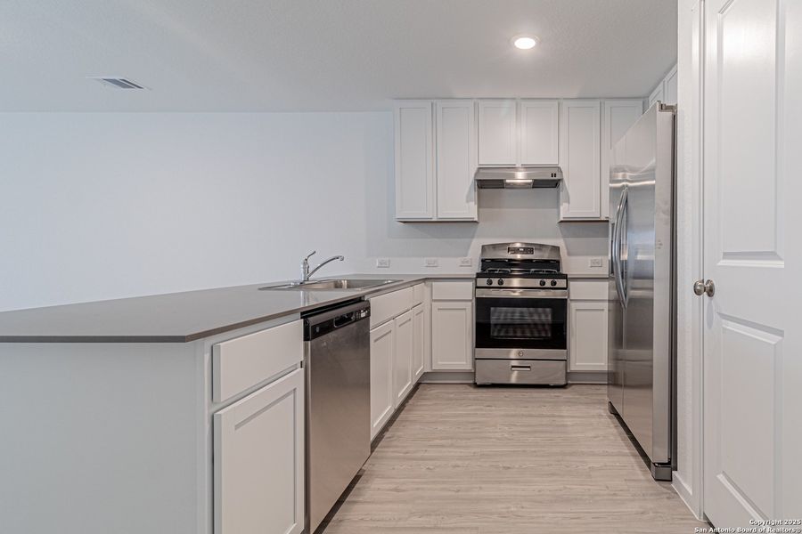 Furnished interior view inside a new home in Landon Ridge, San Antonio (Image 6). Furnished interior view inside a new home in Landon Ridge, San Antonio (Image 6).