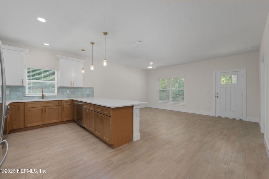 Spacious, unfurnished interior of a new home in , Hastings (Image 25).