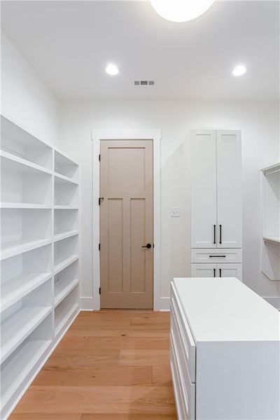 Image 43 of a home in .