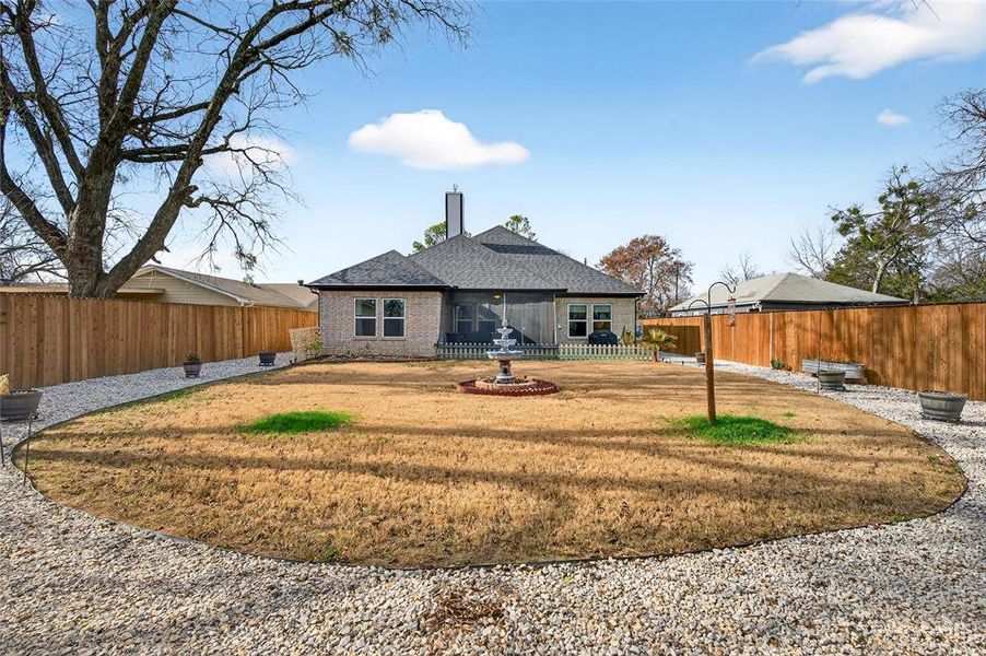 Exterior details and patio area of a home in , Gainesville (Image 4).