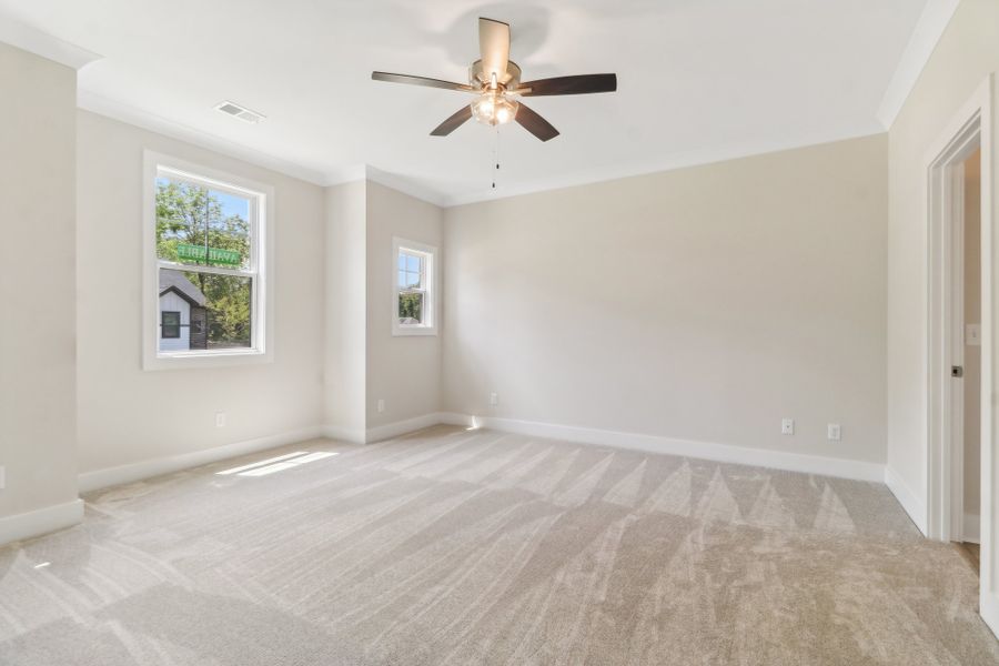 Representative unfurnished interior of a home built from the Connor II by Great Southern Homes in Edwards Ridge, Central (Image 14).