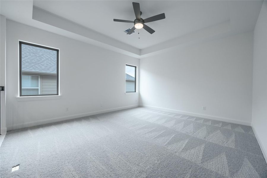 Spacious, unfurnished interior of a new home in Sunterra, Katy (Image 4). Spacious, unfurnished interior of a new home in Sunterra, Katy (Image 4).