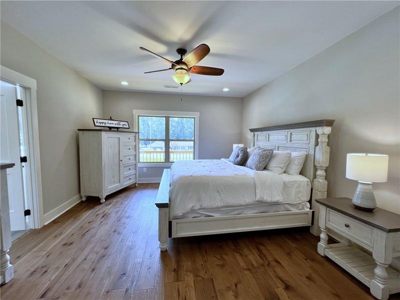Furnished interior view inside a new home in , Conyers (Image 12).