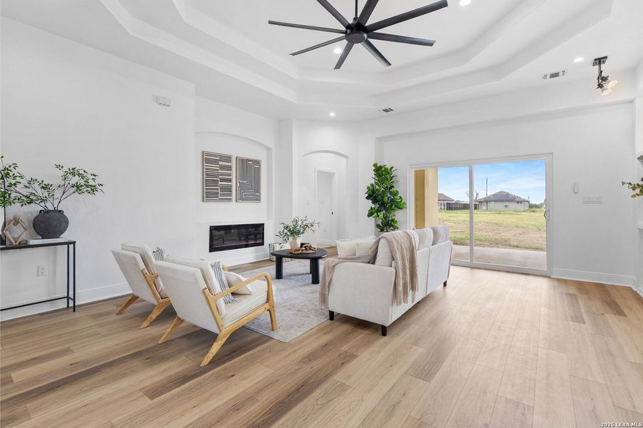 Furnished interior view inside a new home in , Atascosa (Image 35).