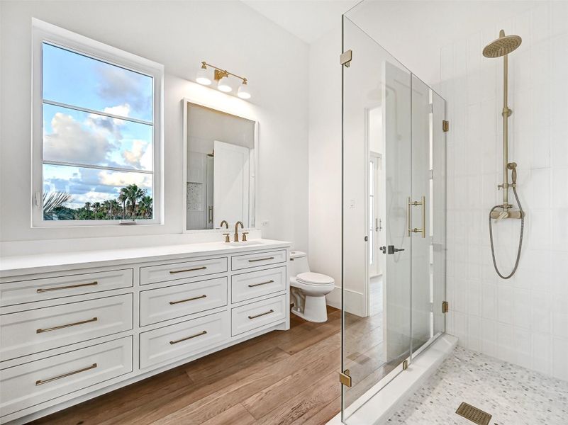 Furnished interior view inside a new home in , Galveston (Image 17).