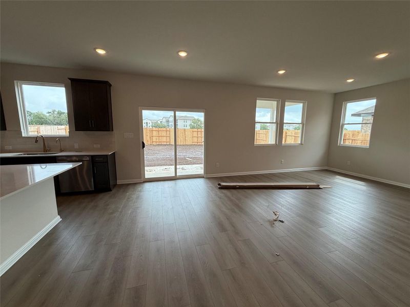Spacious, unfurnished interior of a new home in Berry Creek Highlands, Georgetown (Image 21). Spacious, unfurnished interior of a new home in Berry Creek Highlands, Georgetown (Image 21).
