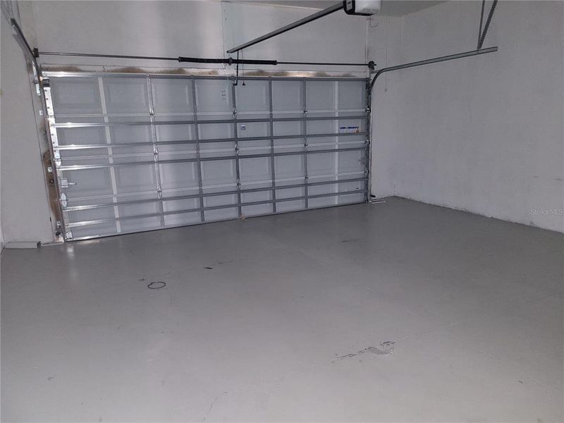 Spacious, unfurnished interior of a new home in , Ocala (Image 20).