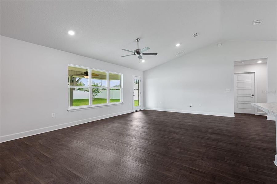 Spacious, unfurnished interior of a new home in Palm Coast, Palm Coast (Image 15).