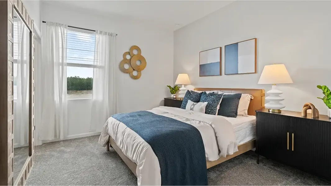 1713 Venice Bed2 F1 1713 Venice Bed2 F1