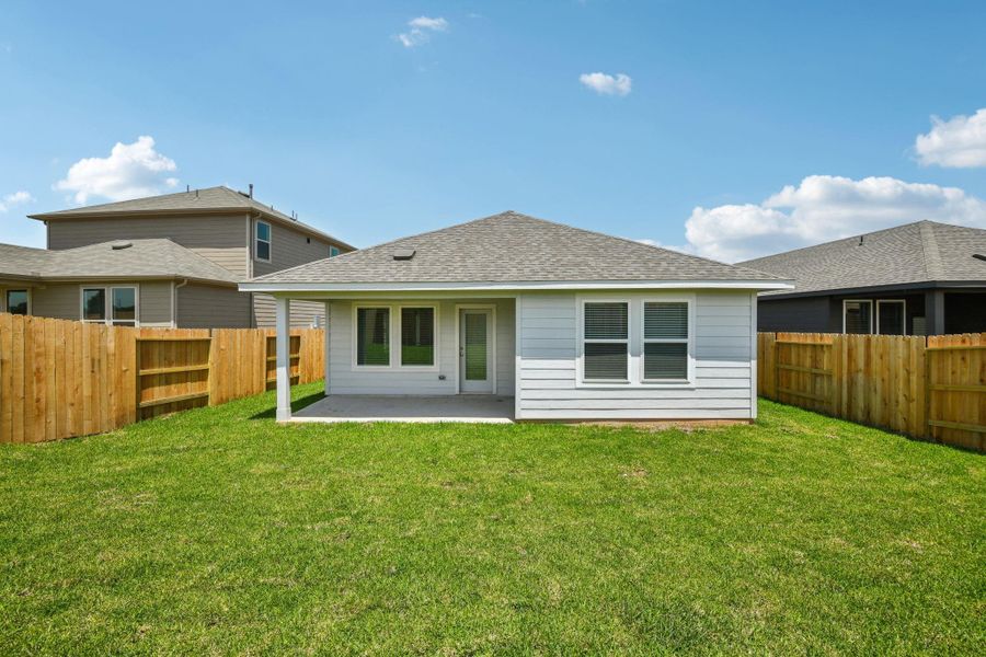 Photo is not of the actual home, but is an inspirational photo of builder’s model home and may depict options, furnishings, and/or decorator features that are not included Photo is not of the actual home, but is an inspirational photo of builder’s model home and may depict options, furnishings, and/or decorator features that are not included