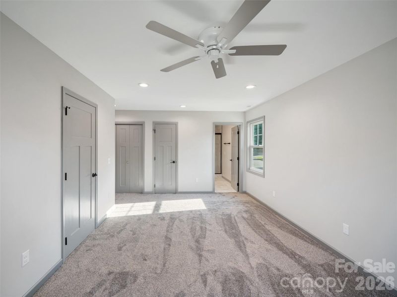 Spacious, unfurnished interior of a new home in , Burnsville (Image 36). Spacious, unfurnished interior of a new home in , Burnsville (Image 36).