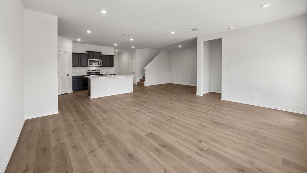 Spacious, unfurnished interior of a new home in Crane Crossing, Crandall (Image 14).