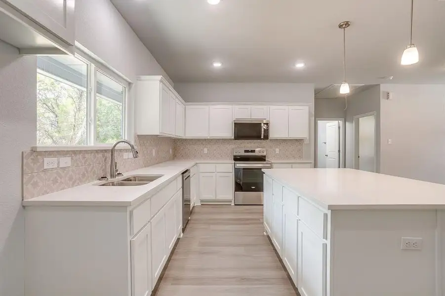 Furnished interior view inside a new home in , Rio Vista (Image 3).