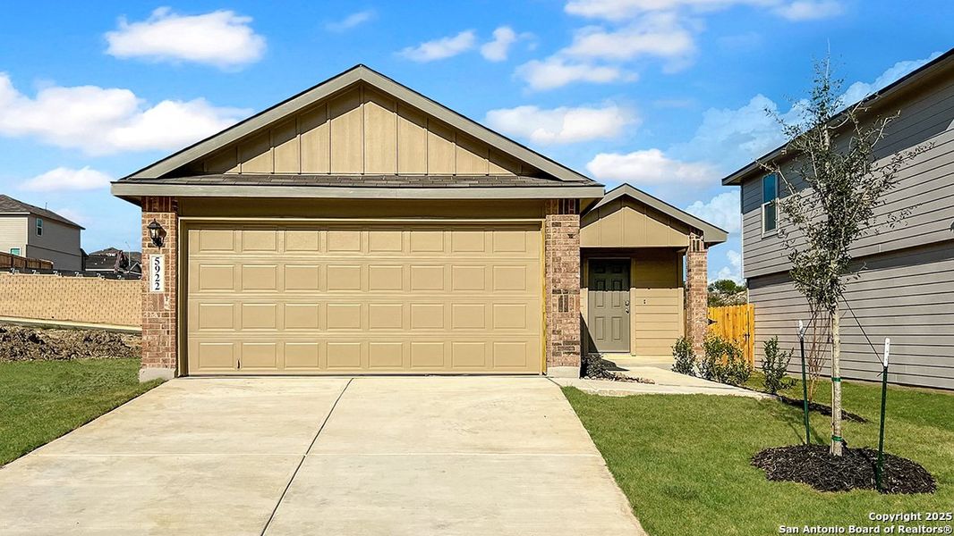 Image 38 of a home in Applewood. Image 38 of a home in Applewood.