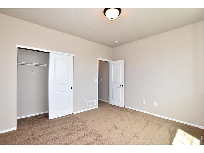 Spacious, unfurnished interior of a new home in , Johnstown (Image 26).