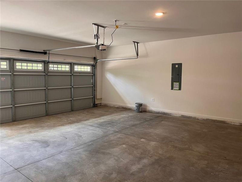 Spacious, unfurnished interior of a new home in Governors Parc, Kennesaw (Image 23). Spacious, unfurnished interior of a new home in Governors Parc, Kennesaw (Image 23).