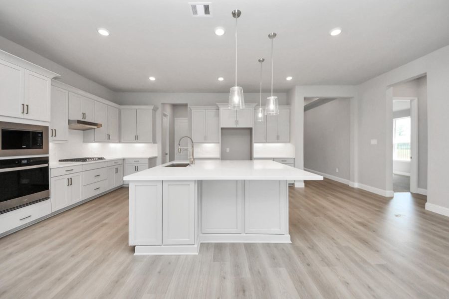 Furnished interior view inside a new home in ARTAVIA: Hilltop Collection, Conroe (Image 6). Furnished interior view inside a new home in ARTAVIA: Hilltop Collection, Conroe (Image 6).