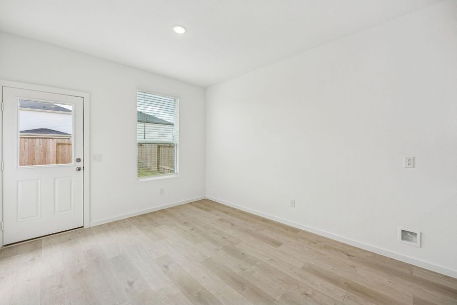 MODEL HOME images may NOT be consistent with the finished product.