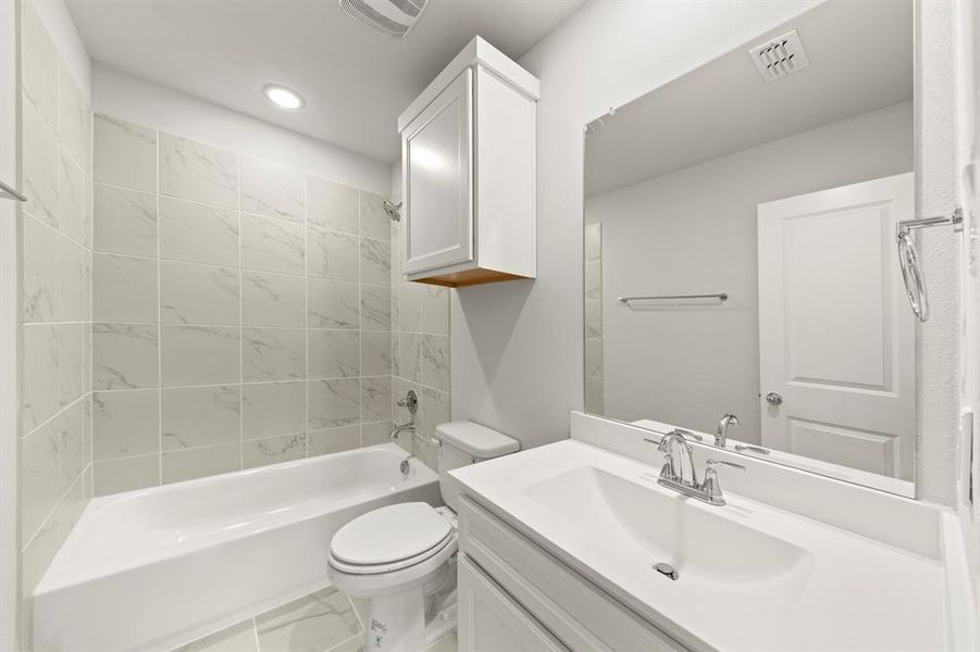 24. 2024 Jasper - 2ND Bath