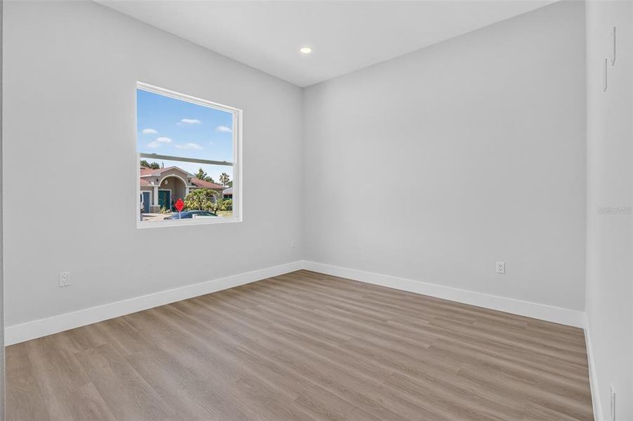 Spacious, unfurnished interior of a new home in , Pinellas Park (Image 44).