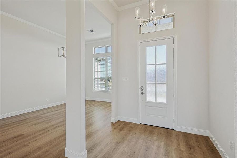 Spacious, unfurnished interior of a new home in Oak Creek Ranch, Midlothian (Image 31).