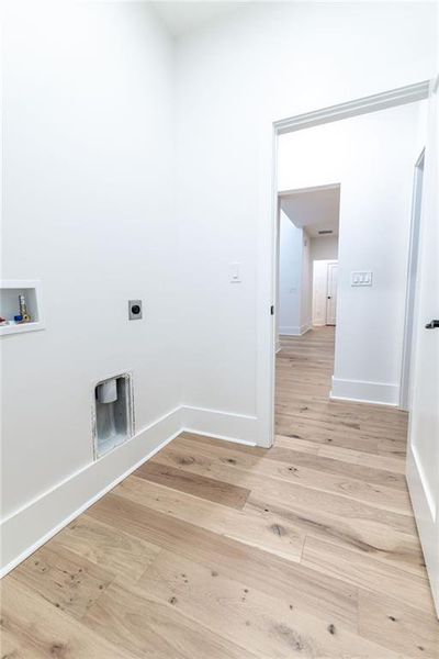 Spacious, unfurnished interior of a new home in , Monroe (Image 13).