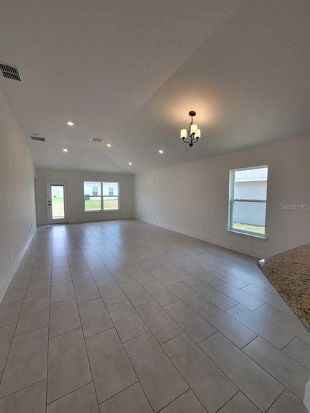 Spacious, unfurnished interior of a new home in Ocala Crossings South, Ocala (Image 16).