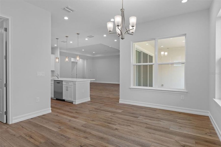 Spacious, unfurnished interior of a new home in Southern Hills Plantation, Brooksville (Image 31).