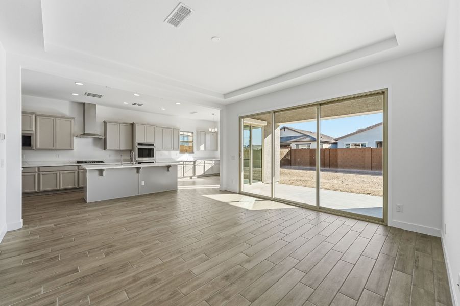 Spacious, unfurnished interior of a new home in Ellsworth Ranch, Queen Creek (Image 21).
