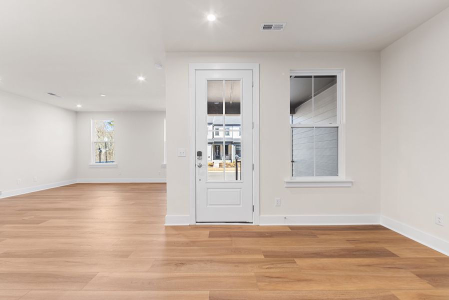 Spacious, unfurnished interior of a new home in Seven Oaks, Belmont (Image 13).