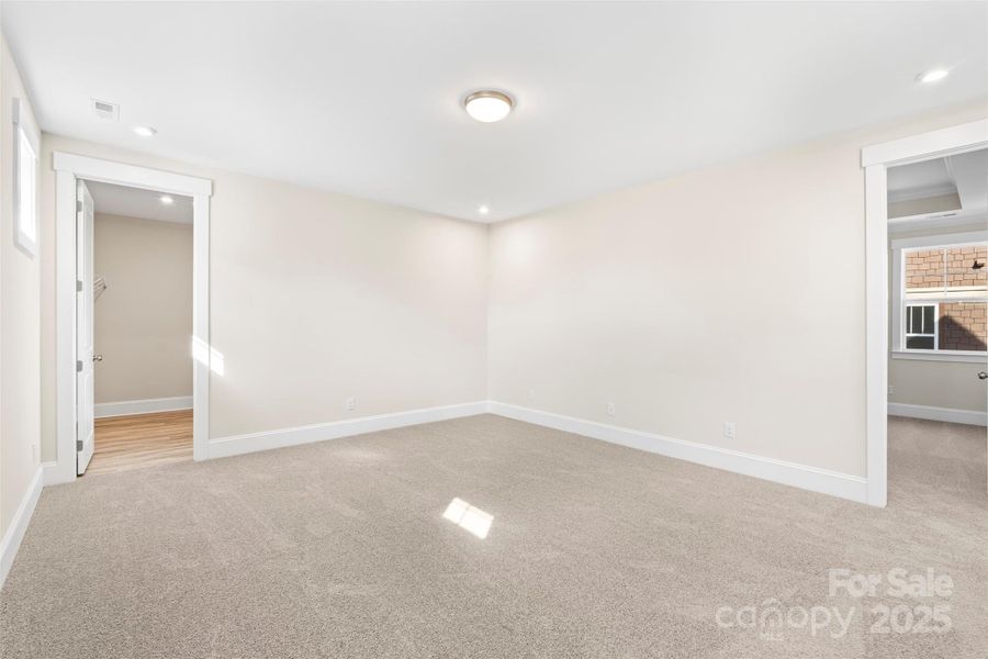Spacious, unfurnished interior of a new home in Riverwalk, Rock Hill (Image 32).