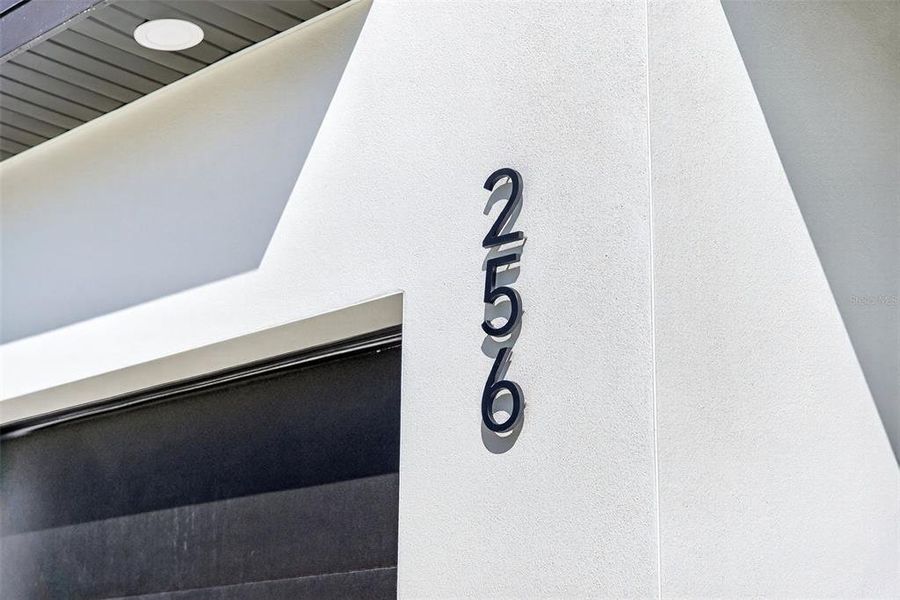 Exterior details and patio area of a home in , Port Charlotte (Image 4).