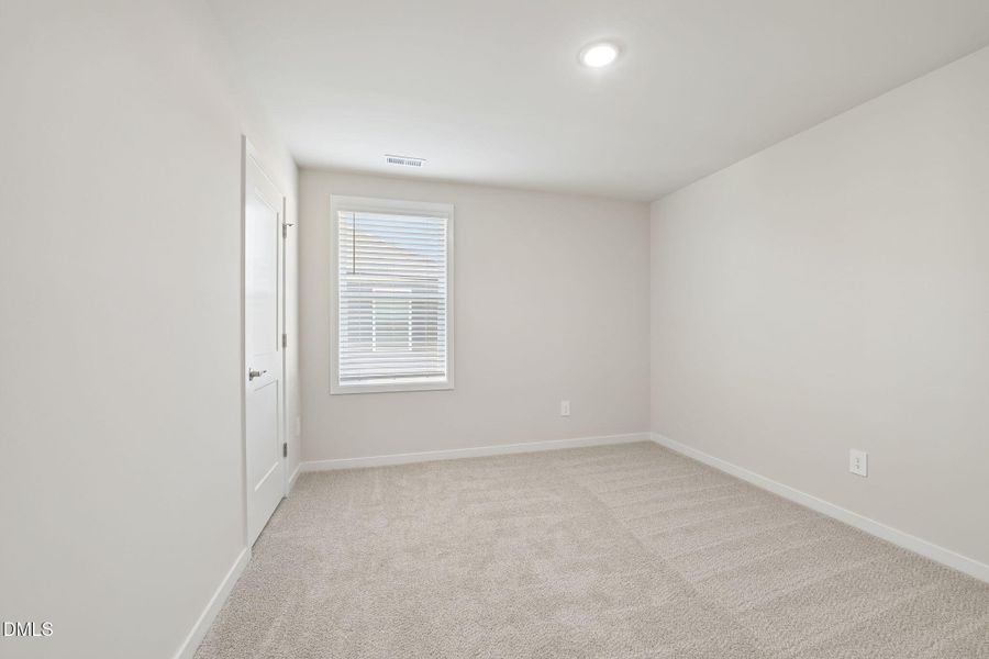 22 - Secondary Bed