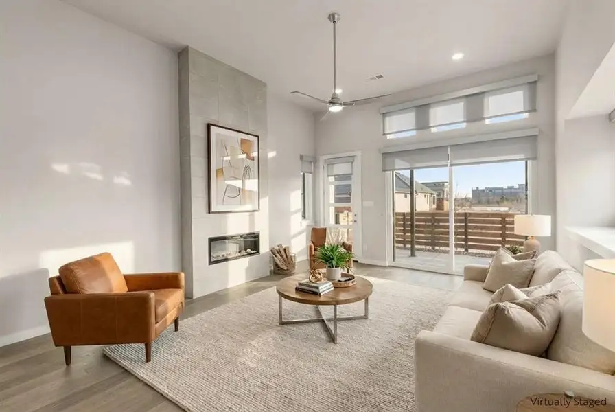 508 Sherwood living rm vs Hawthorn (3)