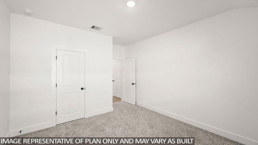 Spacious, unfurnished interior of a new home in Newport Pointe, Crosby (Image 9).