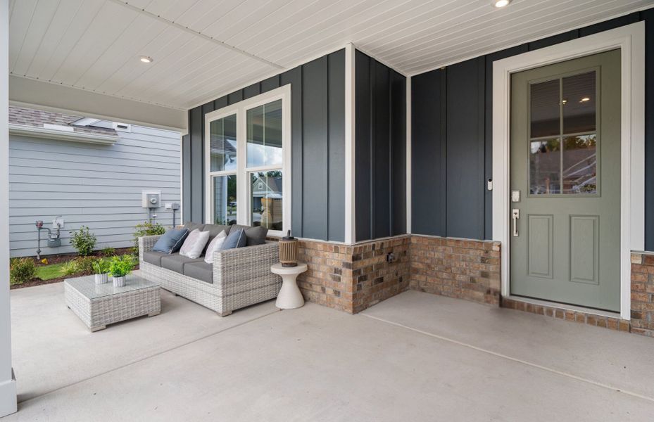 Quaint Front Patio and Entrance Quaint Front Patio and Entrance