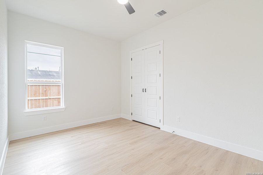 Spacious, unfurnished interior of a new home in , San Antonio (Image 24).