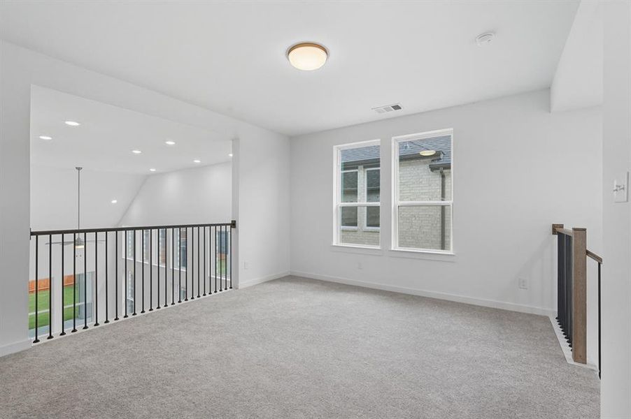 Spacious, unfurnished interior of a new home in Heartland, Heartland (Image 20).