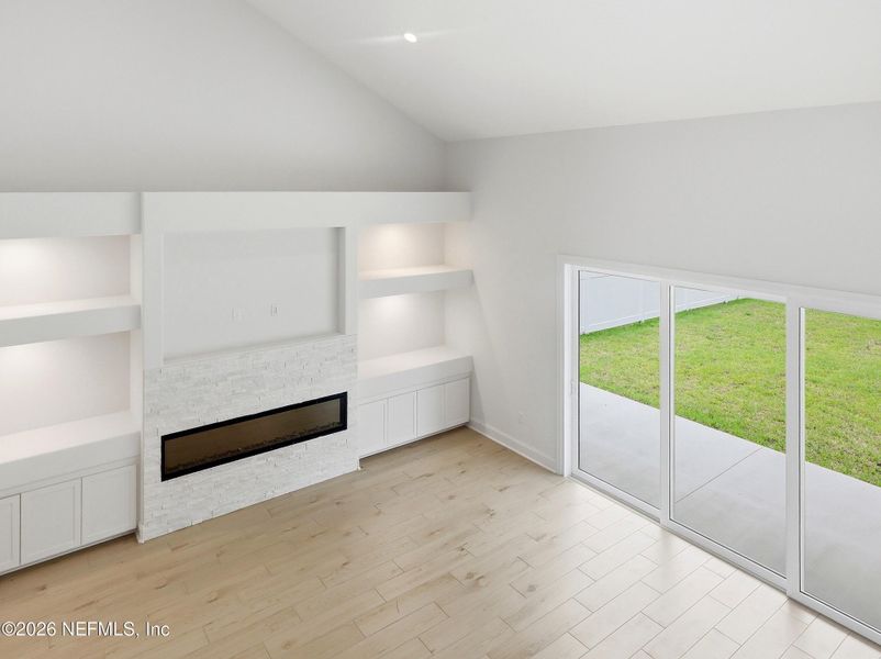 Spacious, unfurnished interior of a new home in Silver Landing At Silverleaf, St. Augustine (Image 68).