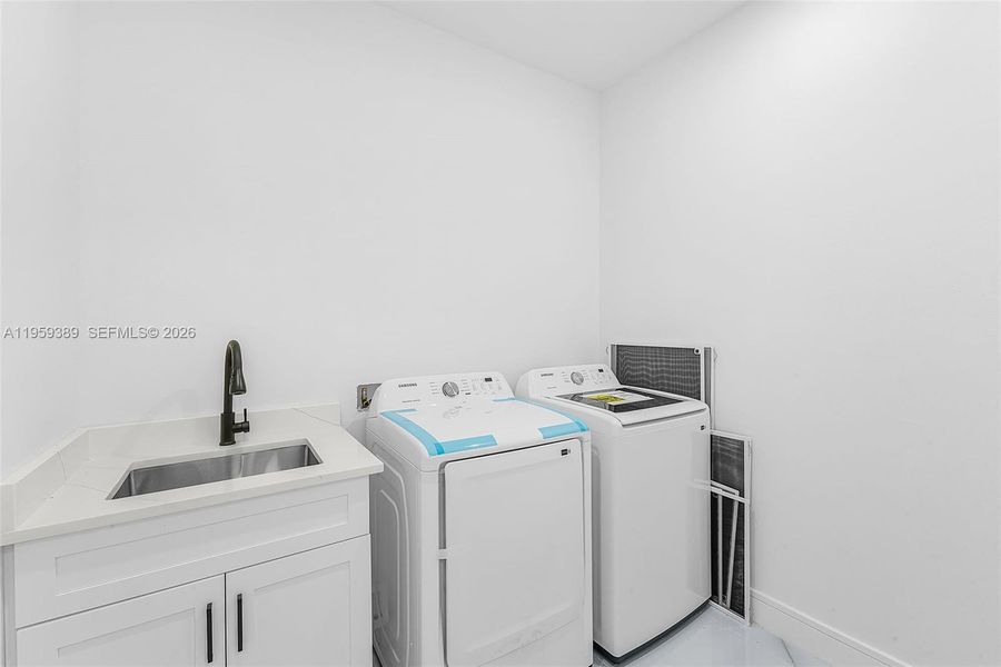 Furnished interior view inside a new home in , Cape Coral (Image 4). Furnished interior view inside a new home in , Cape Coral (Image 4).