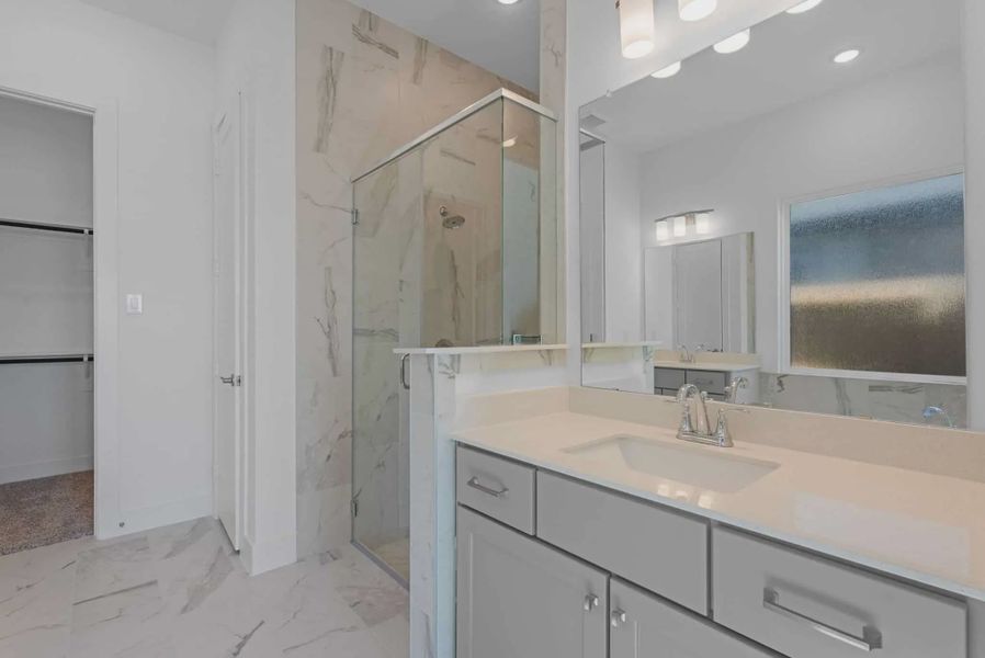 Representative furnished interior of a home built from the St Andrews by Chesmar Homes in Riceland Alley Loads, Mont Belvieu (Image 8).