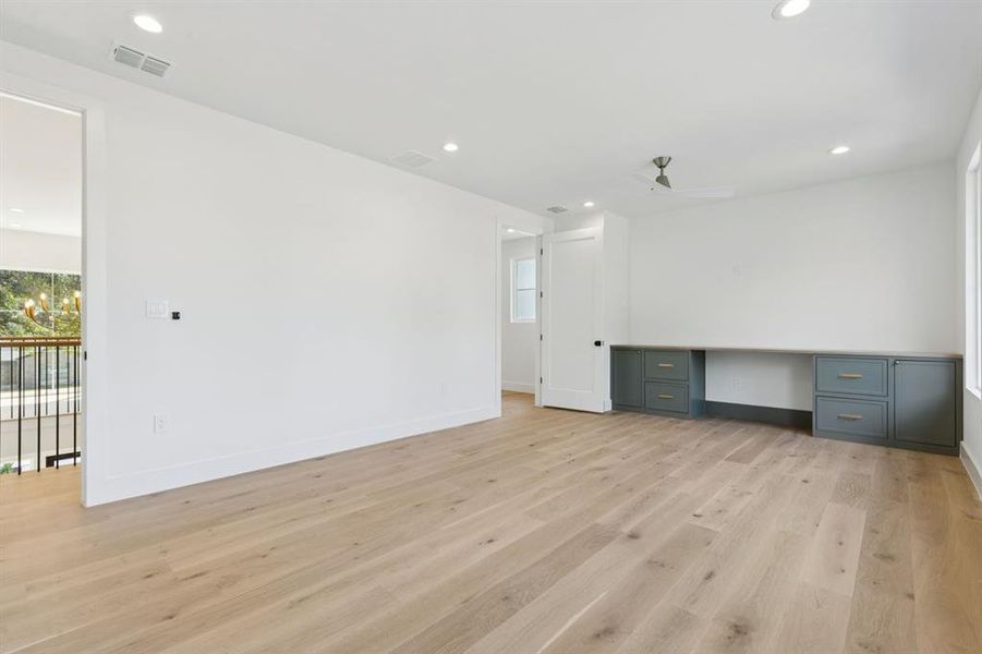 Spacious, unfurnished interior of a new home in , Dallas (Image 20).