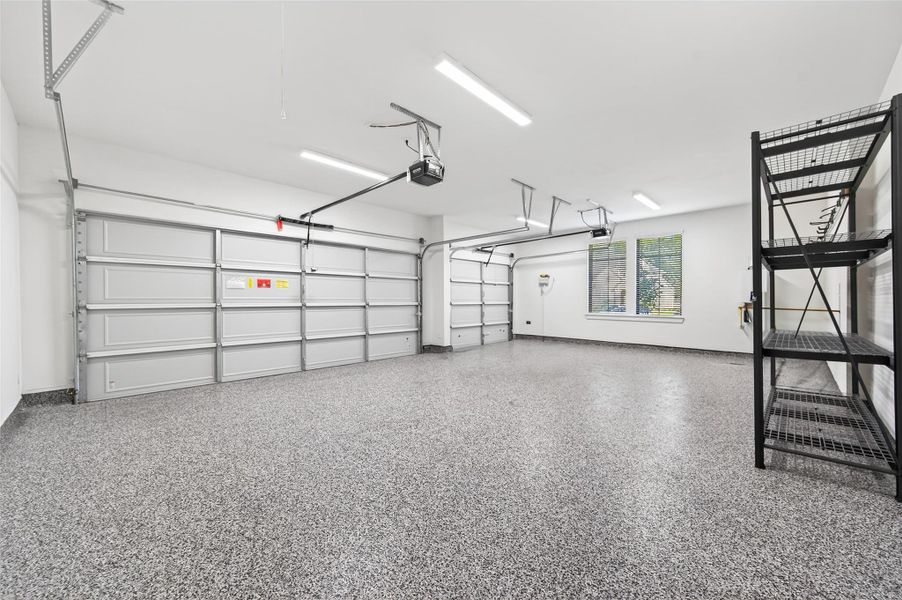 Spacious, unfurnished interior of a new home in Sorella, Tomball (Image 47).