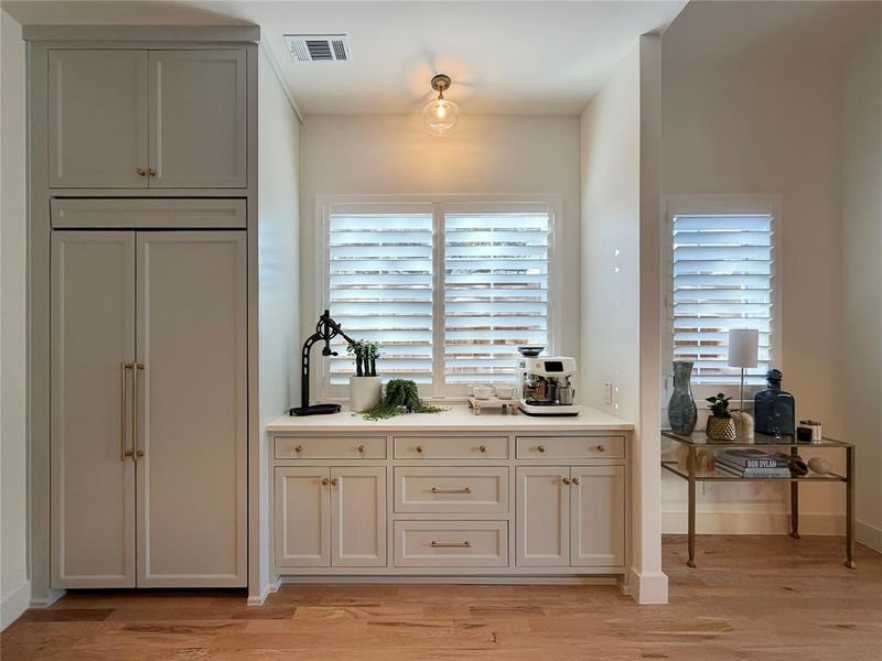 Furnished interior view inside a new home in , Dallas (Image 8).