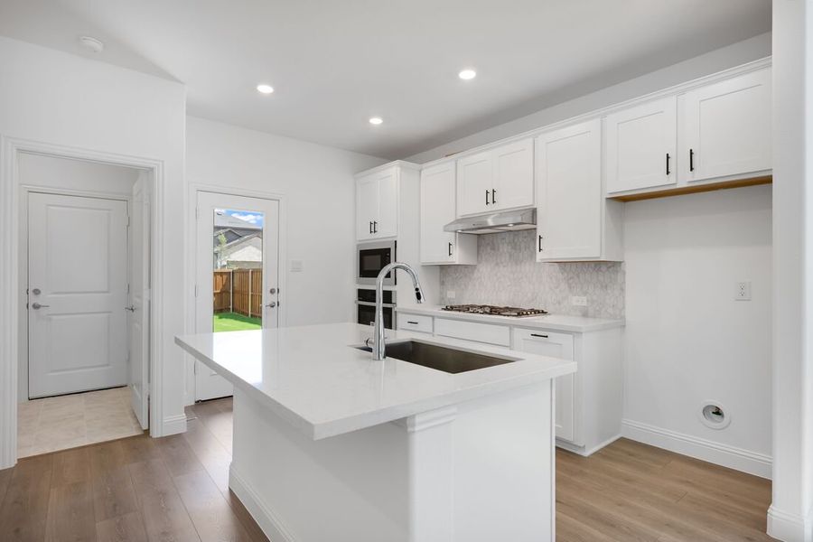Representative furnished interior of a home built from the Eller by Taylor Morrison in North Sky Celina, Celina (Image 4). Representative furnished interior of a home built from the Eller by Taylor Morrison in North Sky Celina, Celina (Image 4).