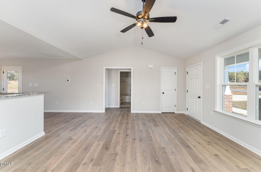 008_dsc08229-edit_661